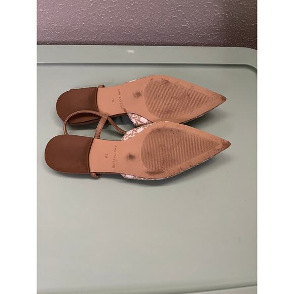 Ann Taylor geometric sling back flat -7 - Picture 4 of 4